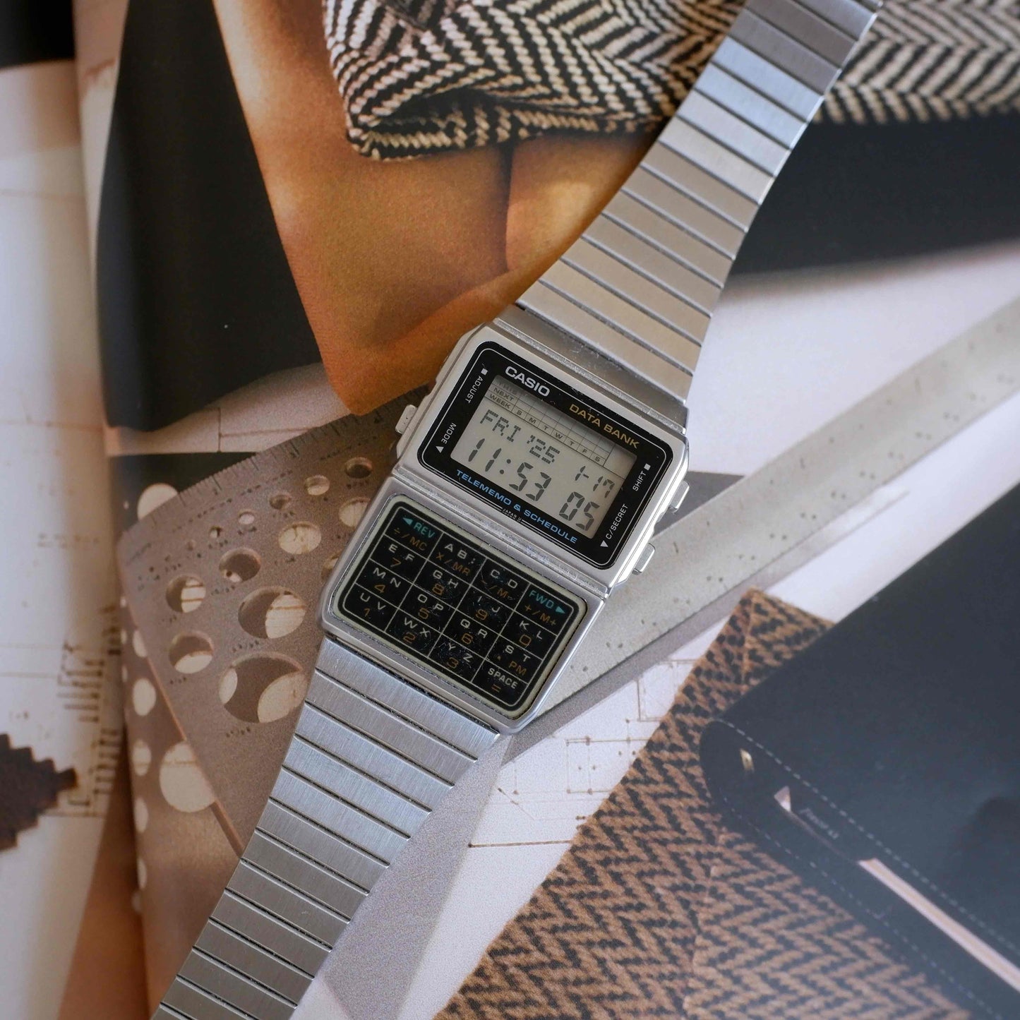 Vintage Casio Ref. DBC-610 Data Bank Quartz from the 80s Mint Condition