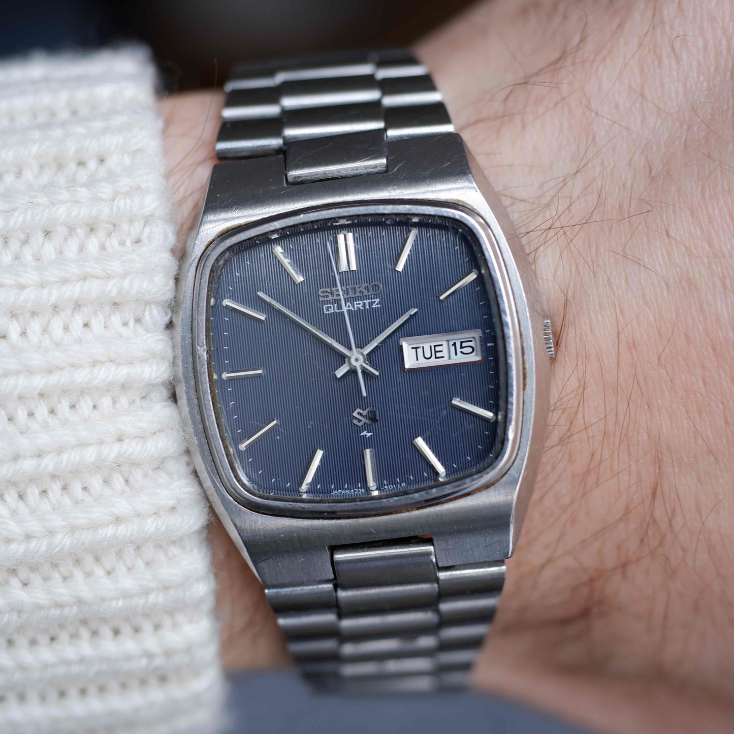 Vintage Seiko Sports SQ Ref. 4336-5010 Day and Date Blue Stripe Dial 80s