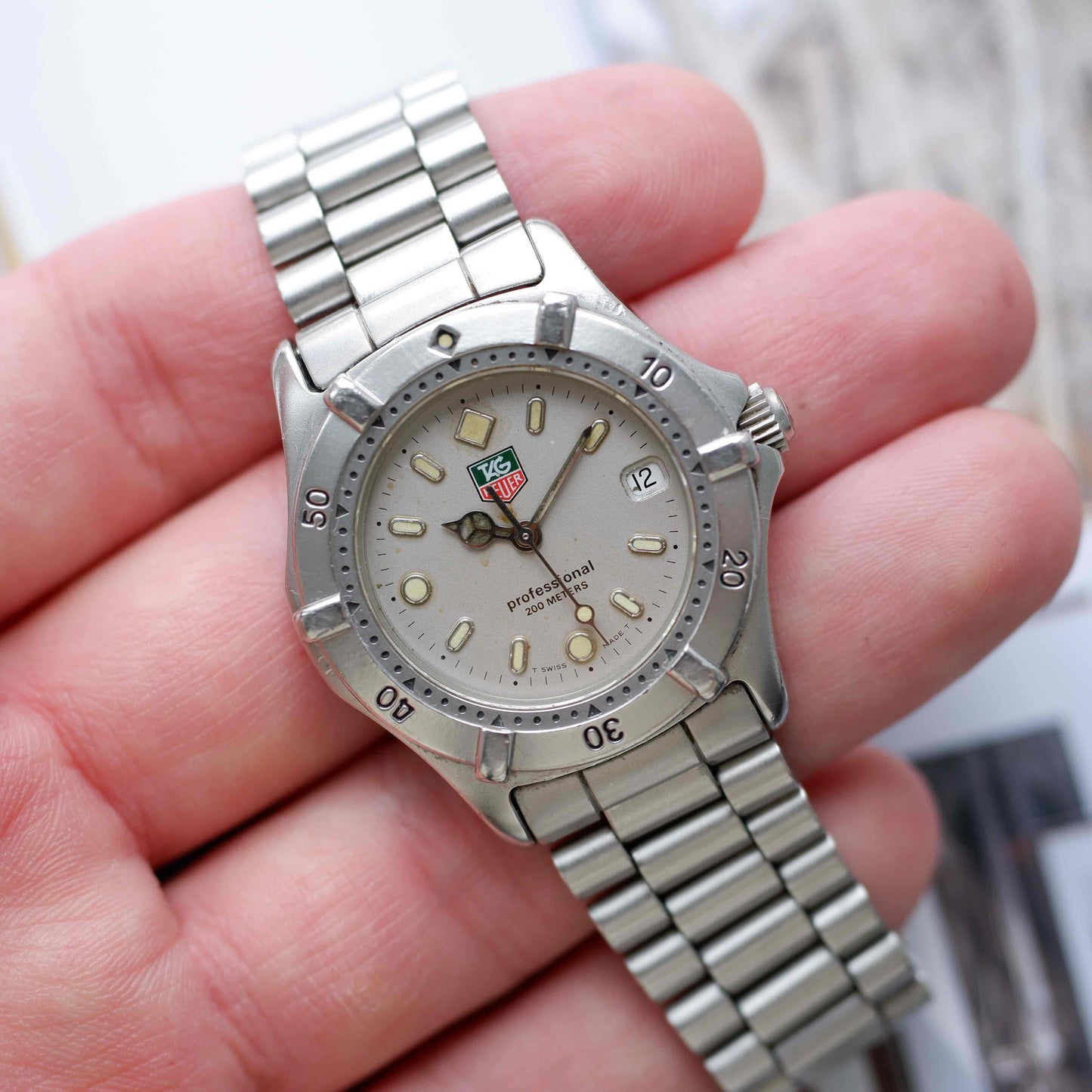 Vintage Tag Heuer Professional 2000 Ref. WE1211-R Date Quartz 90s