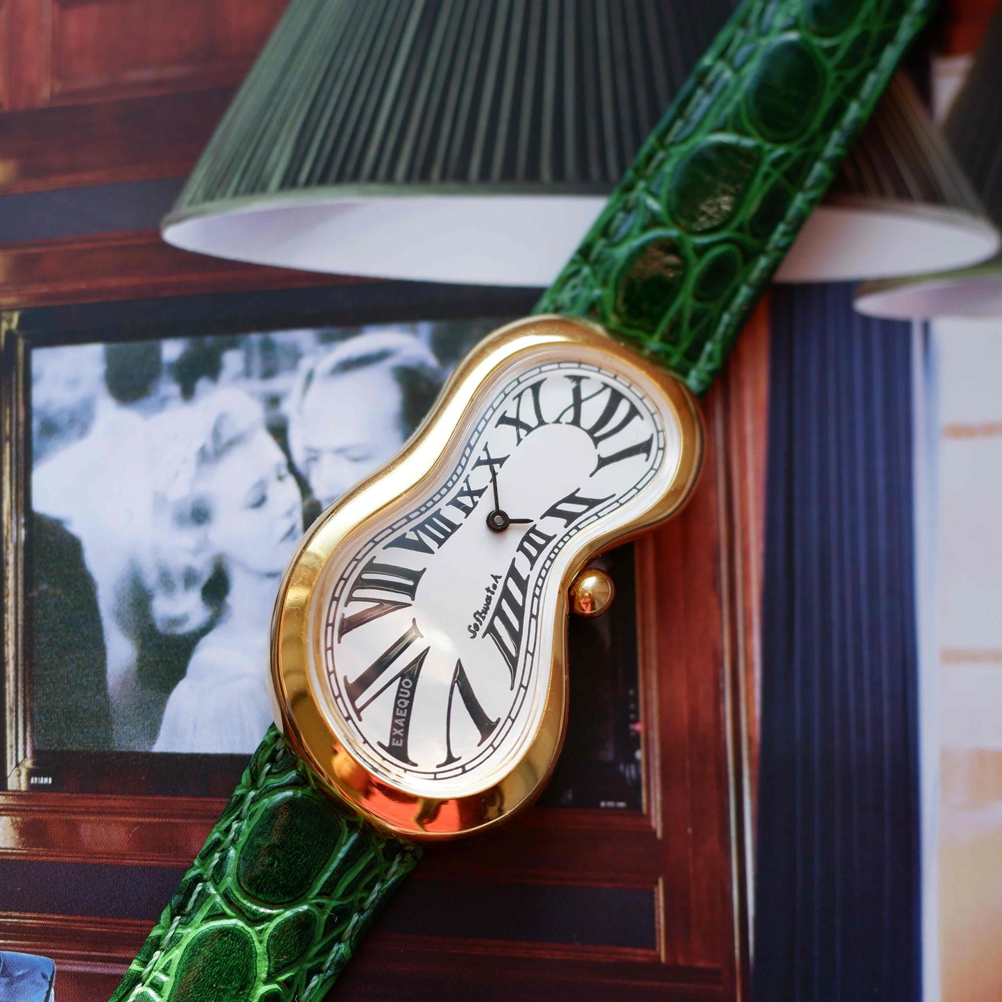 Vintage Exaequo Dali Softwatch White Dial 90s Quartz Mint