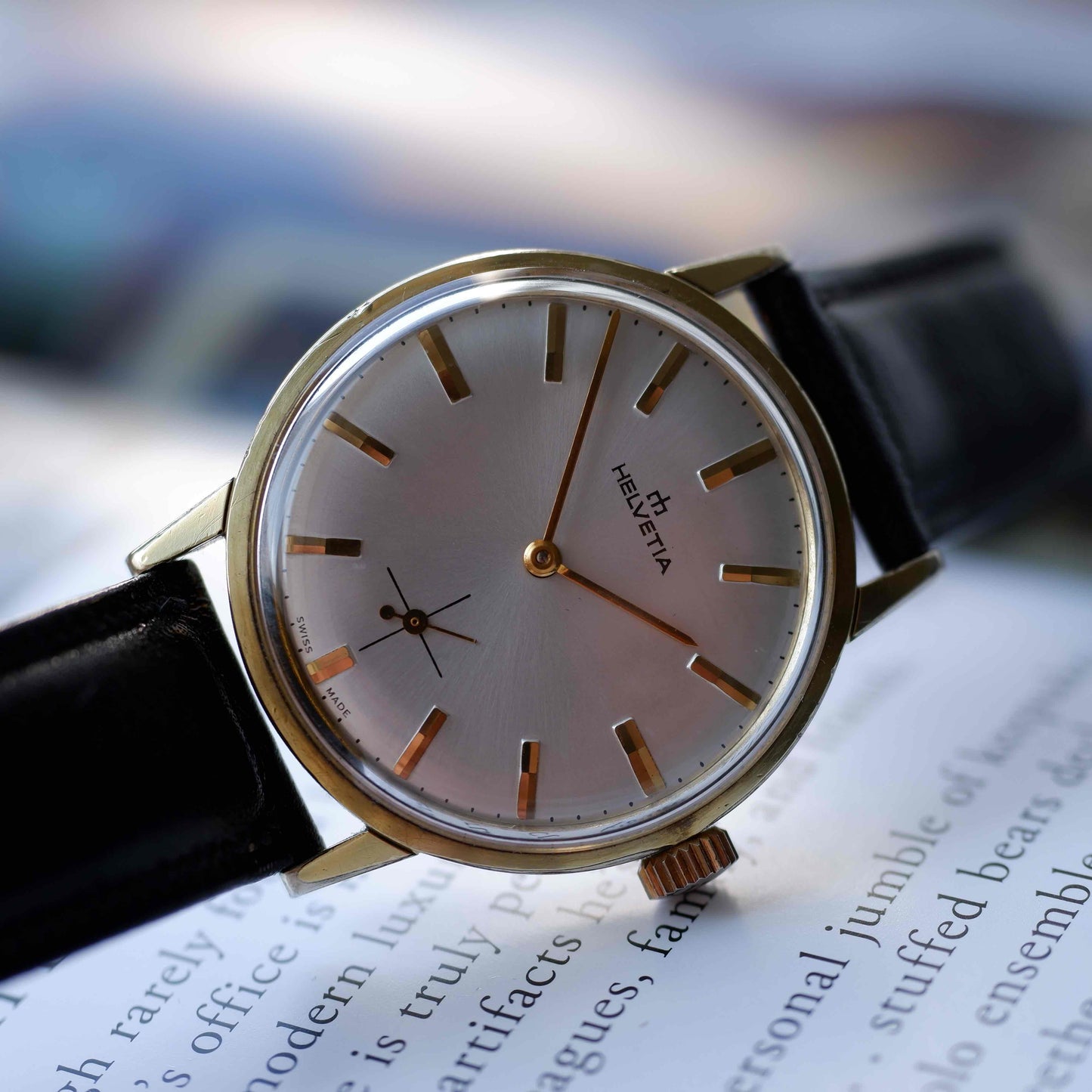 Vintage Helvetia Incabloc Mechanical Sunburst Silver Dial