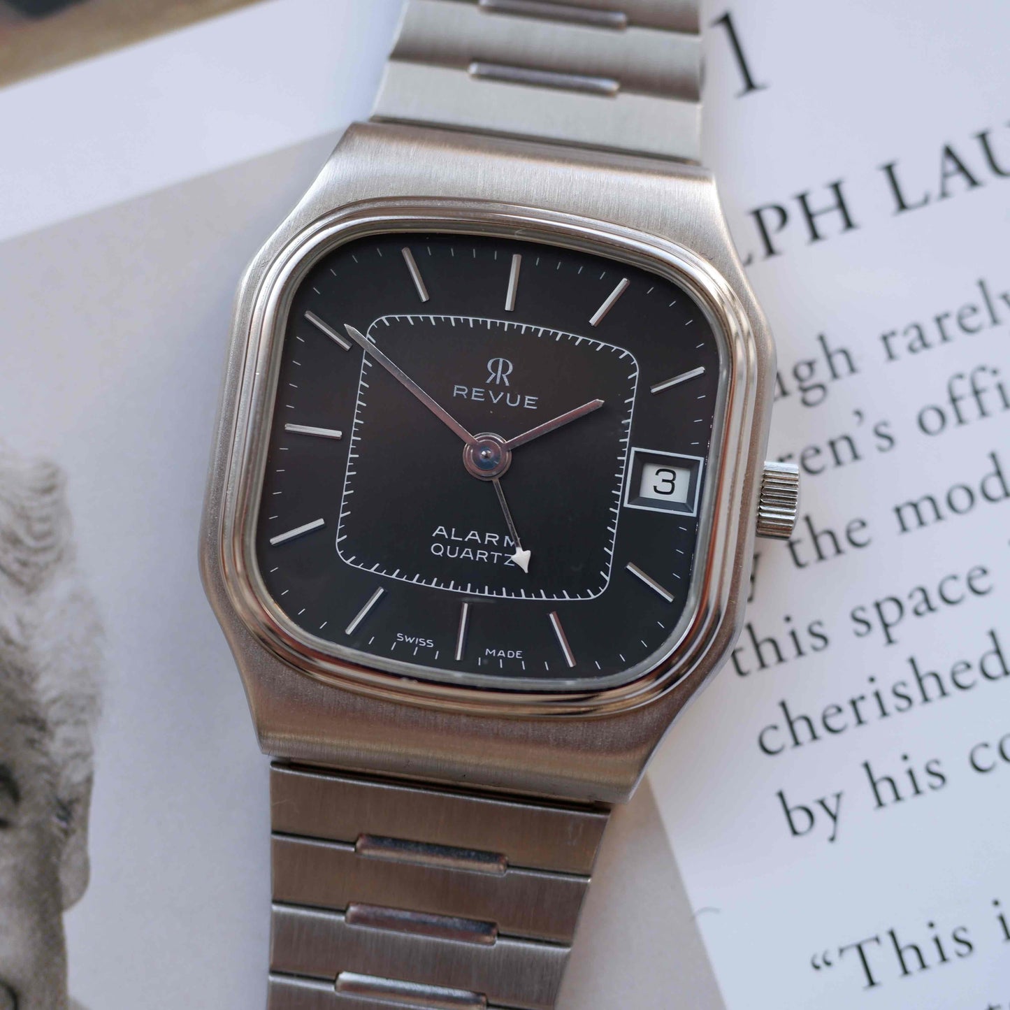 Vintage Revue Alarm Date Quartz Black and from the 80s NOS
