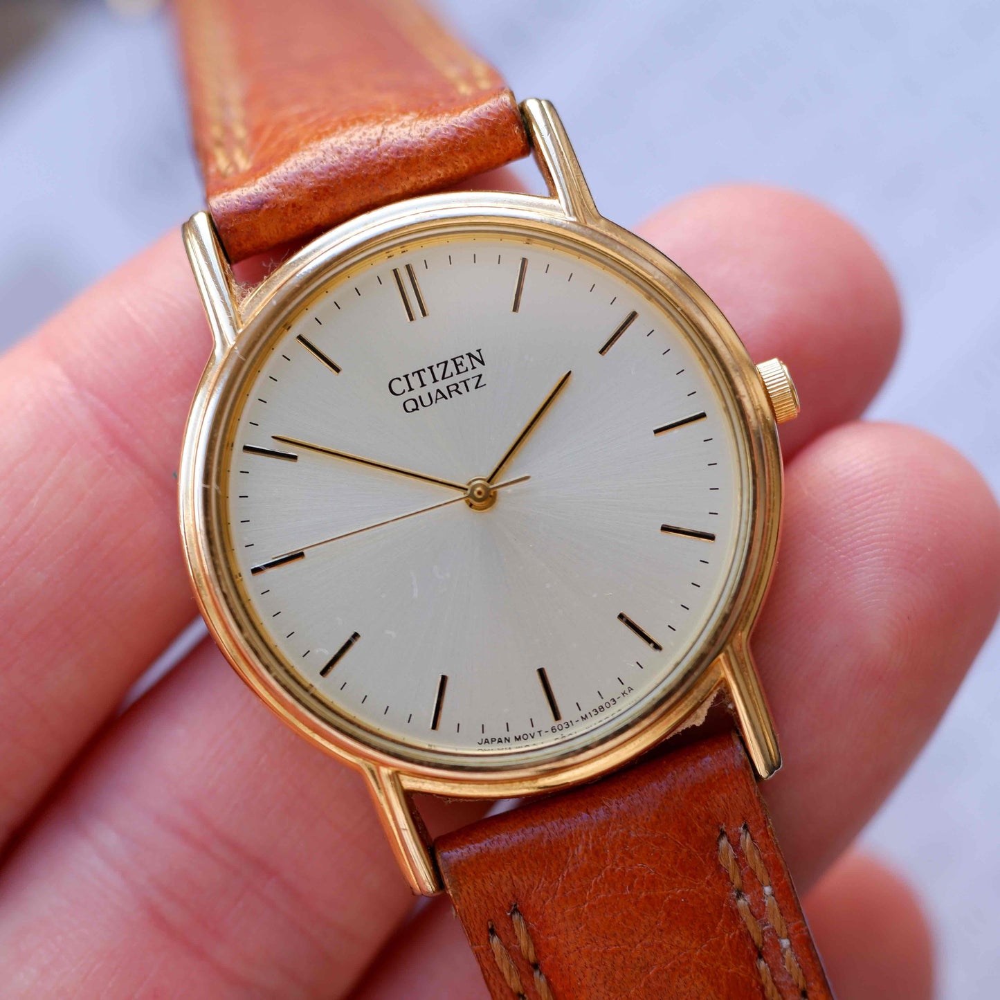 Vintage Citizen Dress Watch 80s Gold White Sunburst Dial Quartz