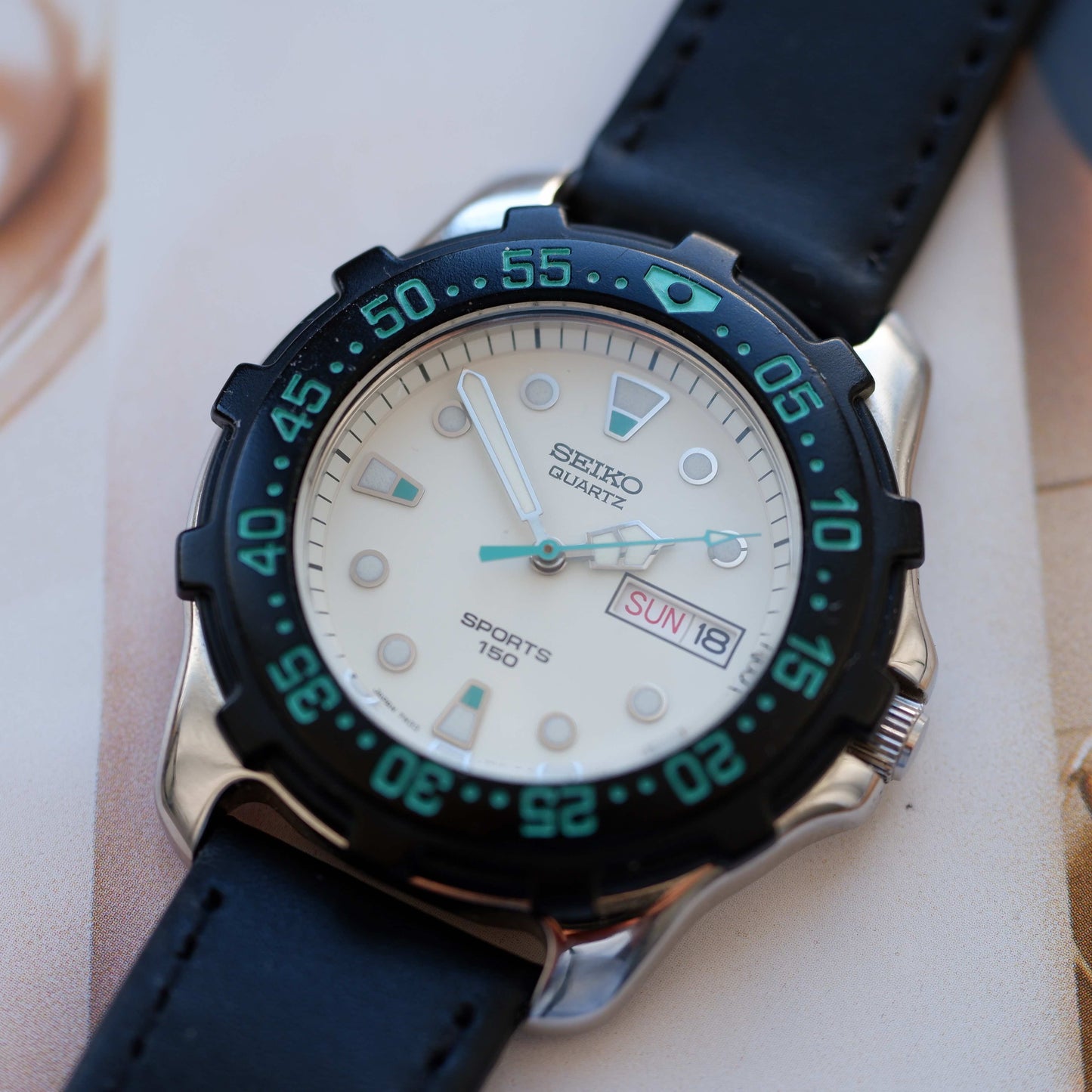 Vintage Seiko Diver Style Watch 80s White Dial Quartz Black Bezel