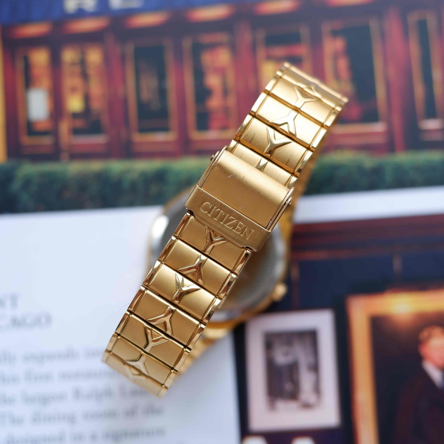 Vintage Citizen Gold Arabic Model Day-Date 80s Textured Dial Mint
