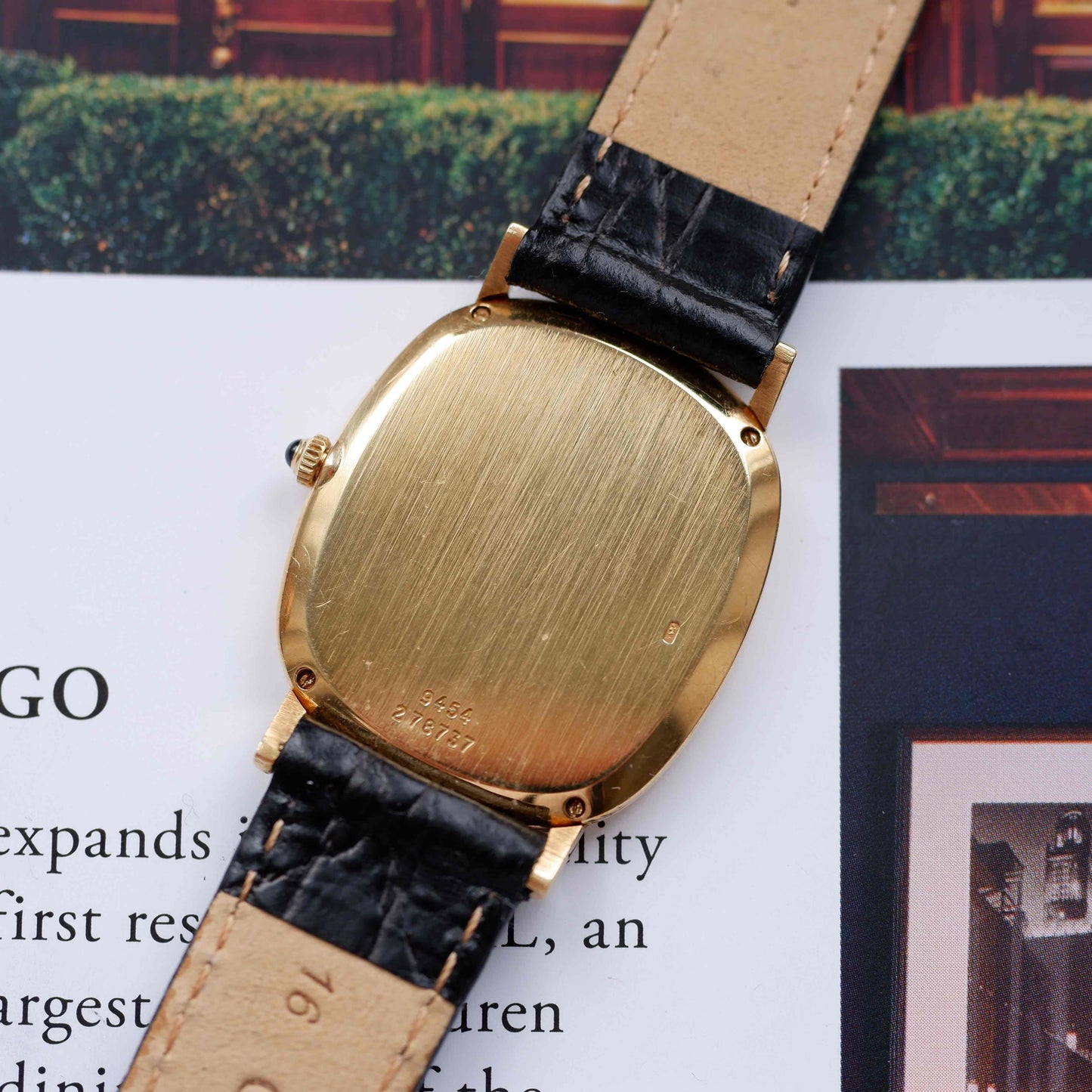 Vintage Piaget Onyx Ellipse Ref.9454 Mechanical 70s 18k Gold Ultra Slim Mint