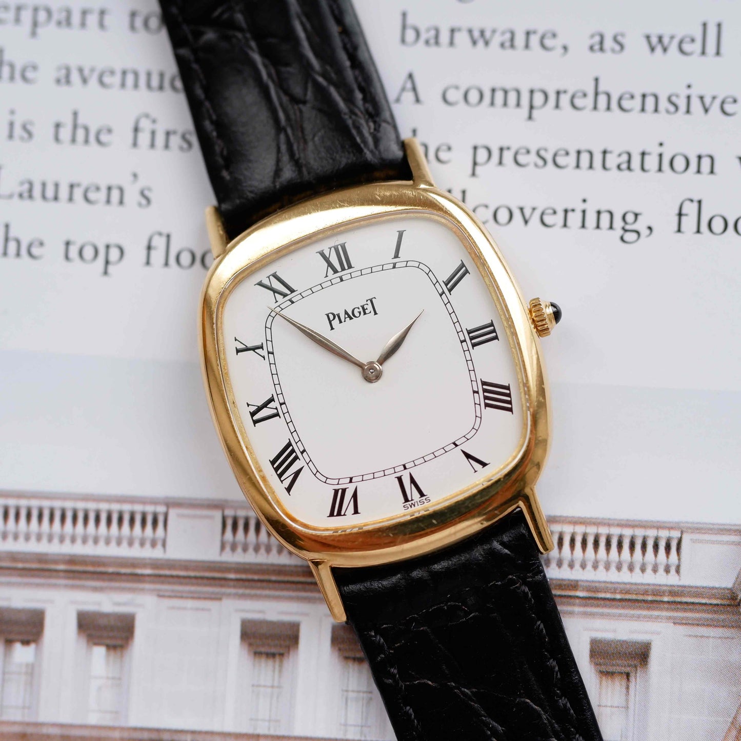 Vintage Piaget Onyx Ellipse Ref.9454 Mechanical 70s 18k Gold Ultra Slim Mint