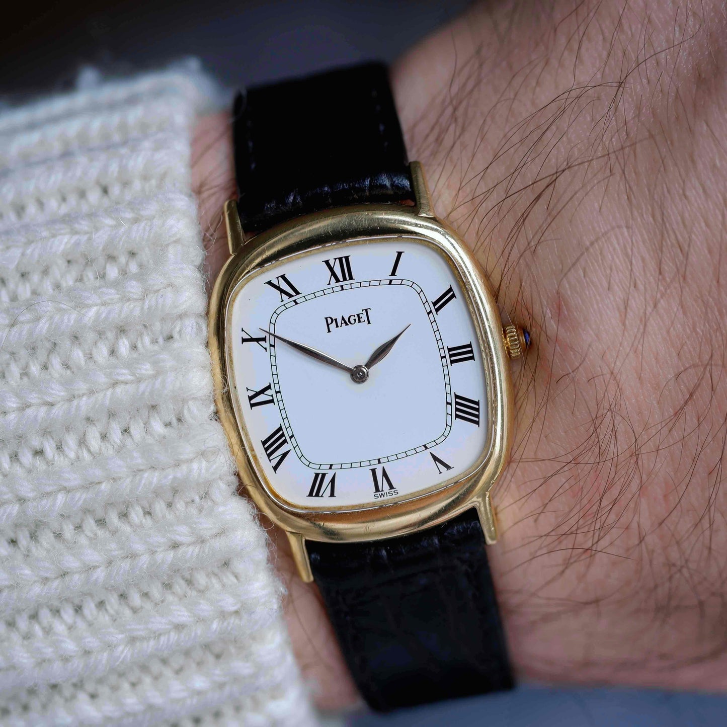 Vintage Piaget Onyx Ellipse Ref.9454 Mechanical 70s 18k Gold Ultra Slim Mint