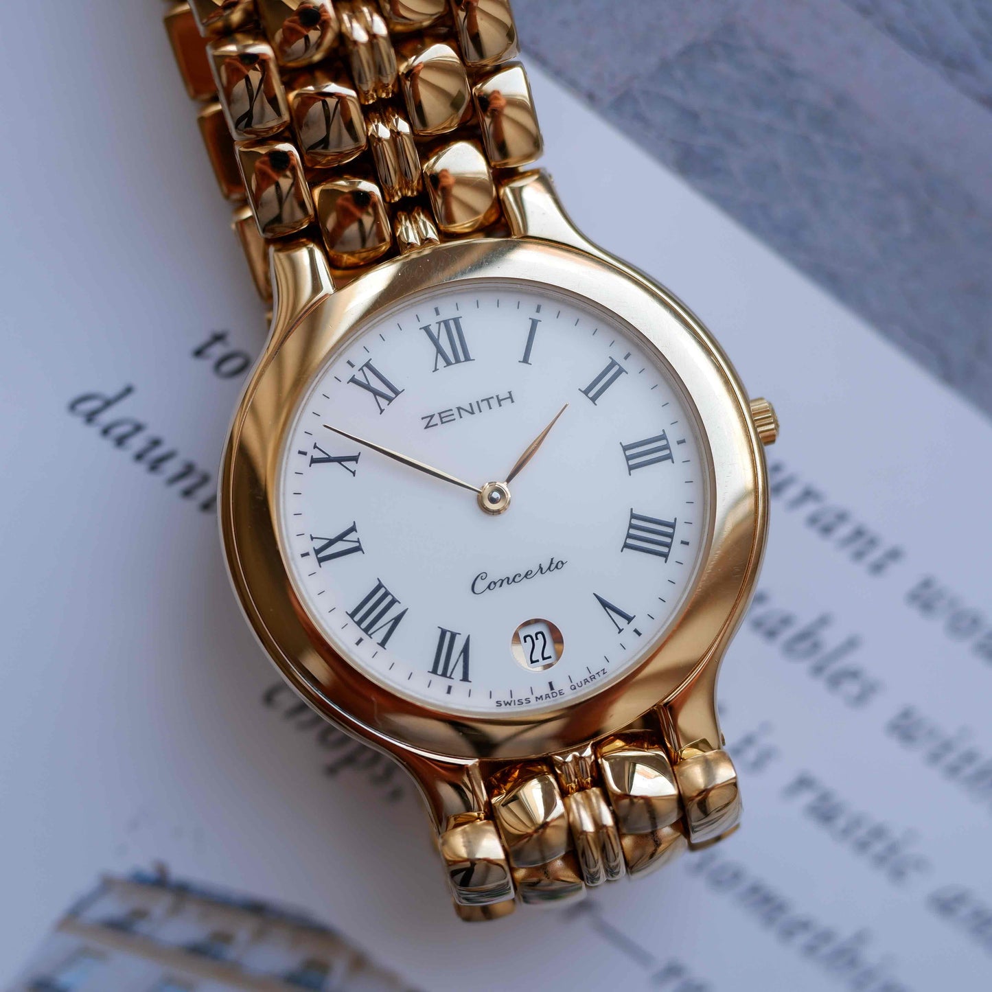Vintage Zenith Concerto White Dial Golden Quartz from the 90s - NOS