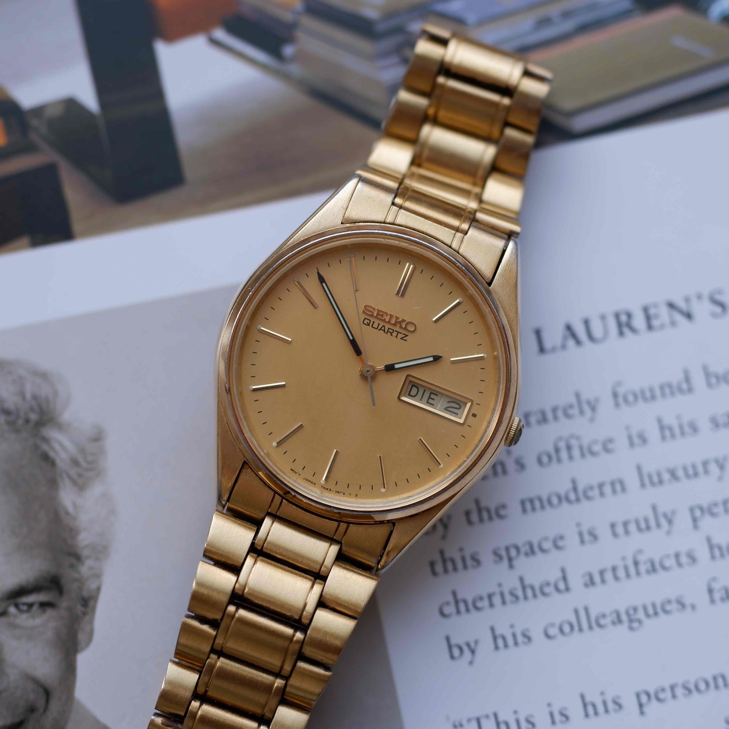 Vintage Seiko Quartz Day Date 90s with Golden Dial