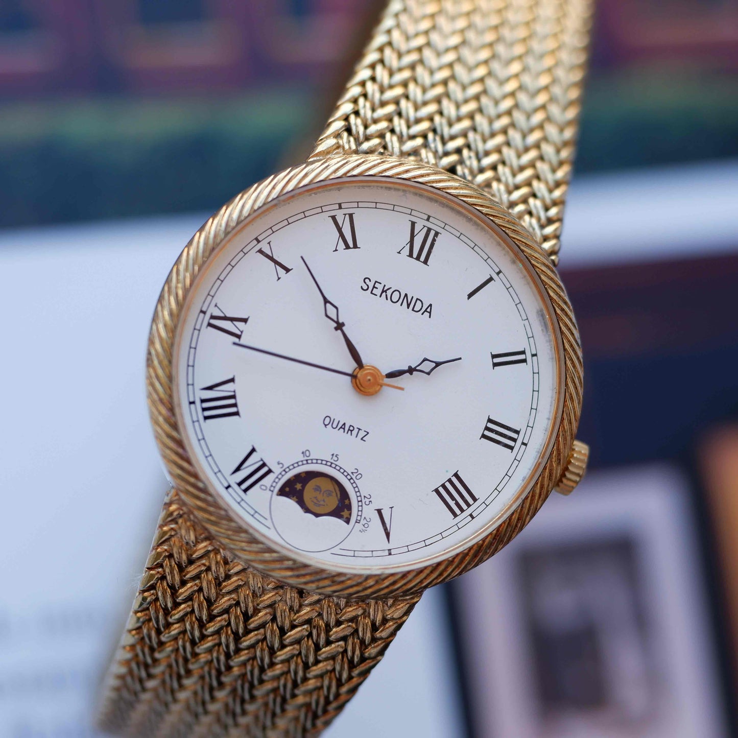 Vintage Sekonda Moon Phase Roman Dial 80s Gold Quartz