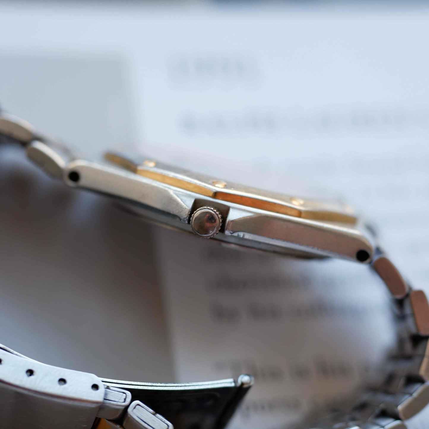 Vintage Seiko SQ 100 Ref. 5Y23-8210 Two-Tone Waffle Dial Day-Date 80s