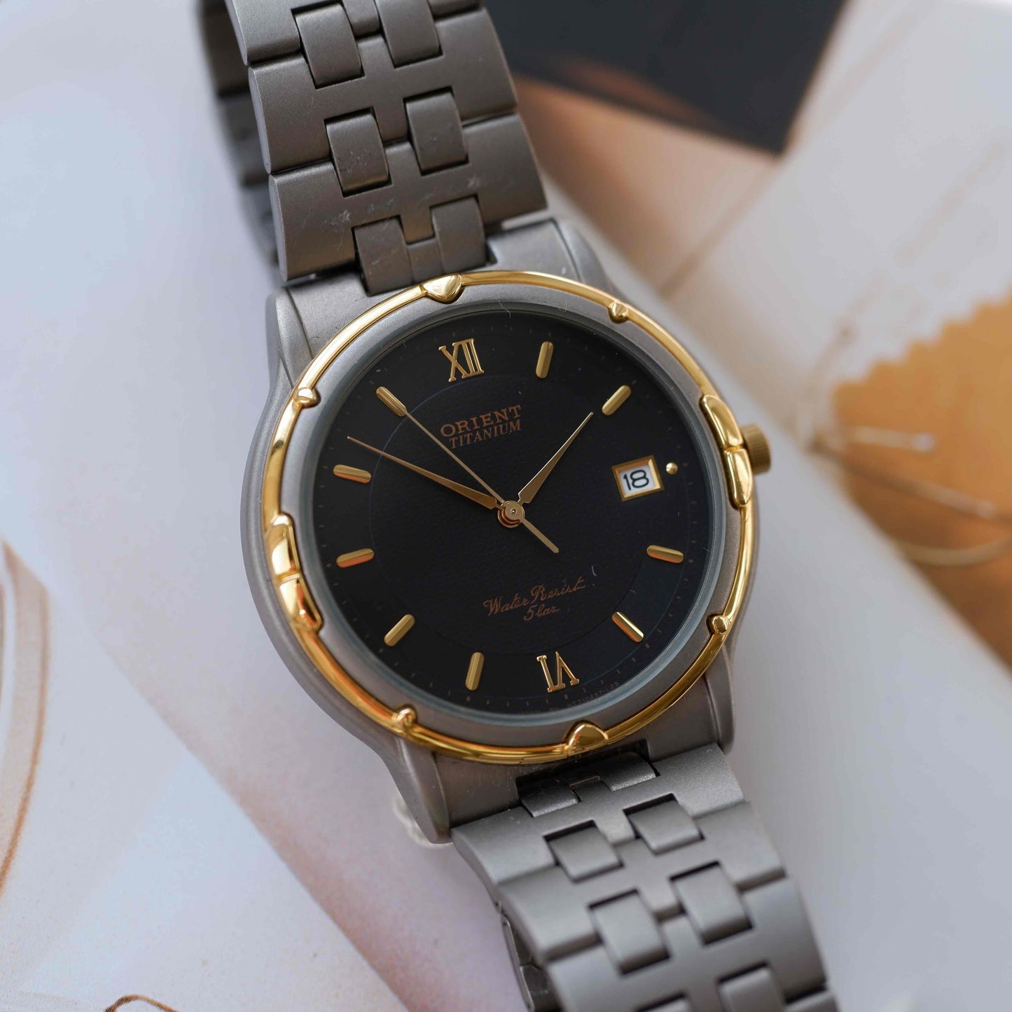 Vintage Orient Titan Black Two-Tone Dial with Date Quartz 80s - NOS