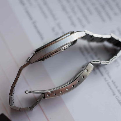 Vintage Seiko Tank Style Watch 80s Silver White Dial Integrated Bracelet Quartz