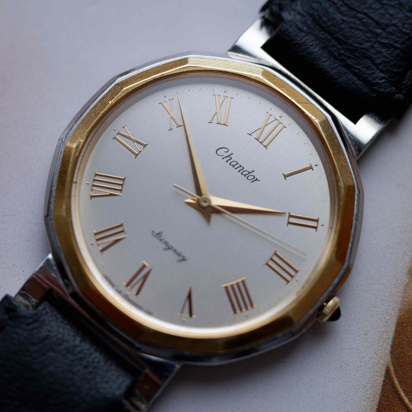 Vintage Orient Chandor Stingray 80s Two-Tone Golden Dial