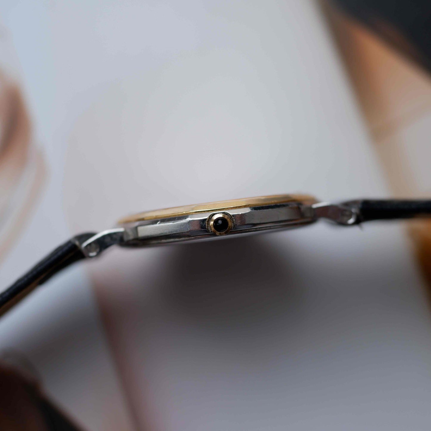 Vintage Orient Chandor Stingray 80s Two-Tone Golden Dial