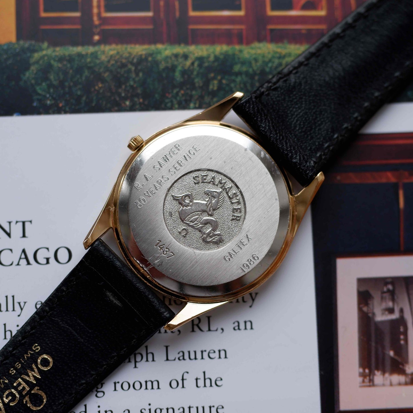 Vintage Omega Seamaster Golden 70s Engine-Turned Bezel Quartz – MINT