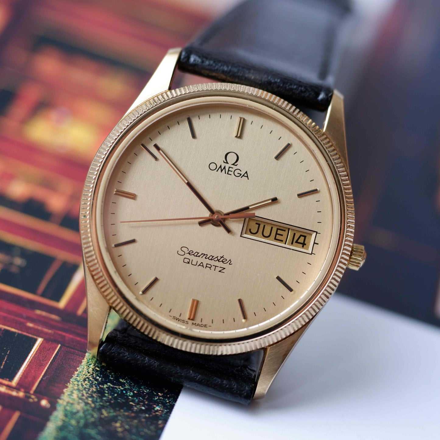 Vintage Omega Seamaster Golden 70s Engine-Turned Bezel Quartz – MINT