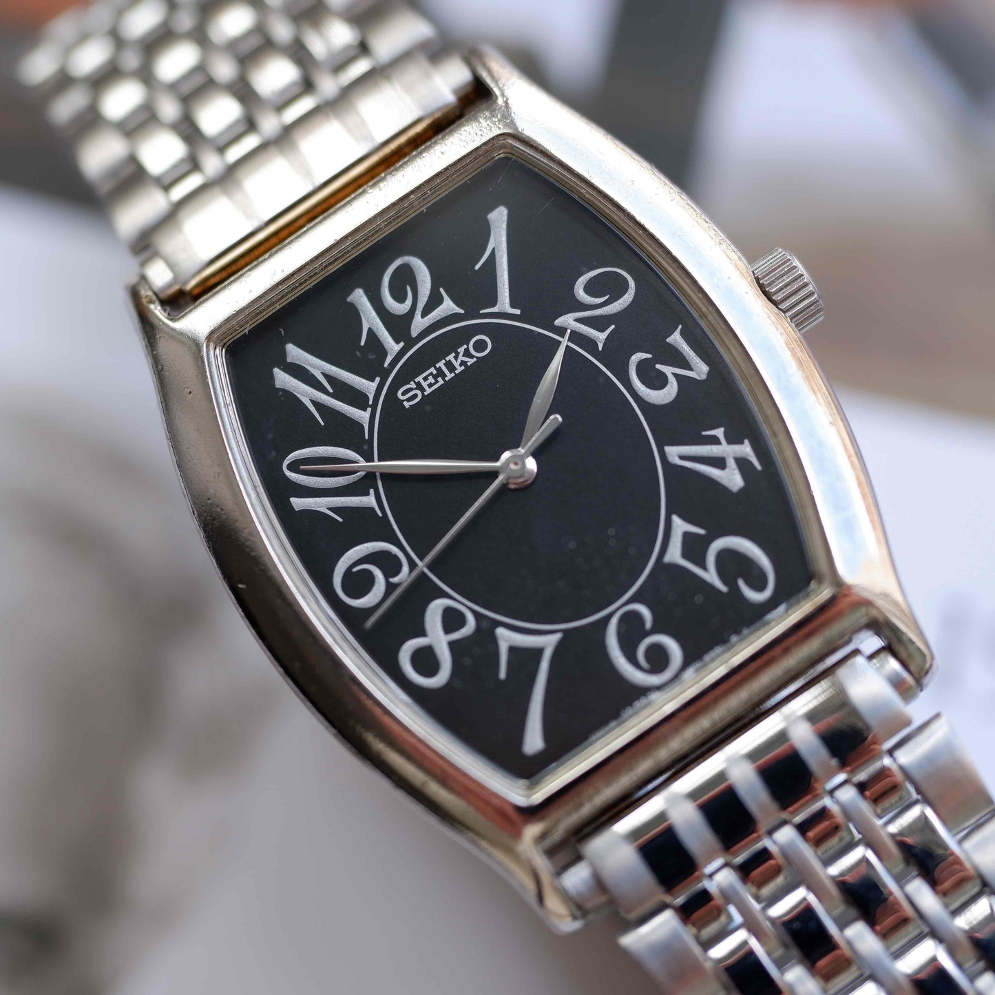 Vintage Seiko Dress Watch Black Dial Quartz from the 80s