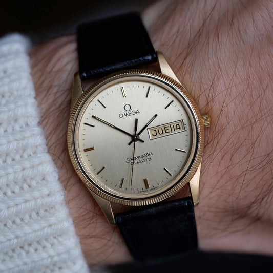 Vintage Omega Seamaster Golden 70s Engine-Turned Bezel Quartz – MINT