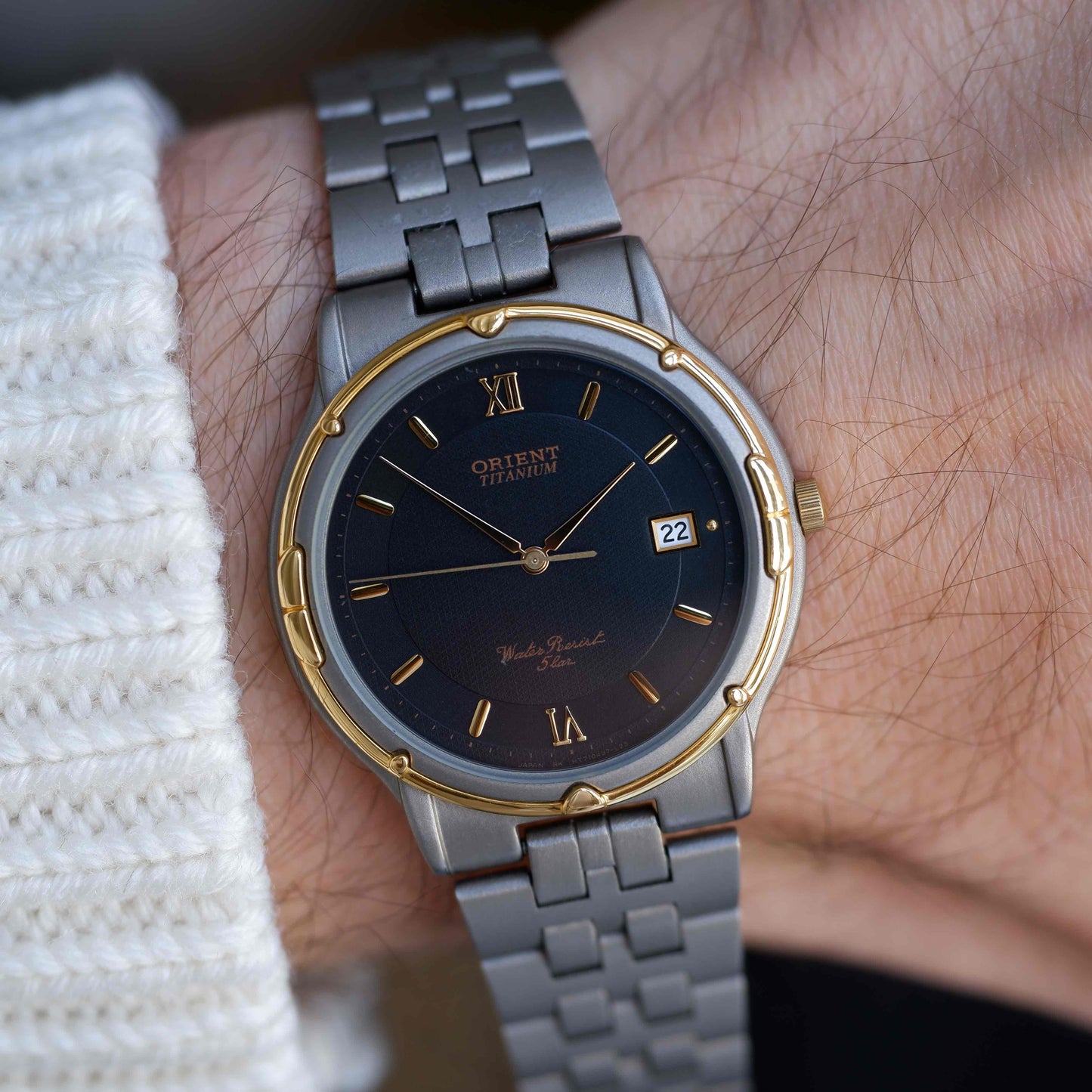 Vintage Orient Titan Black Two-Tone Dial with Date Quartz 80s - NOS