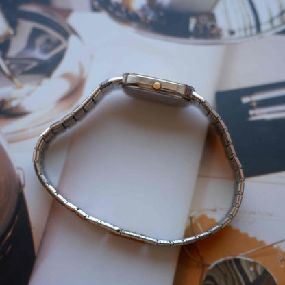 Vintage Citizen Dress Integrated Two-Tone Bracelet Strcutured Champagne Dial 80s