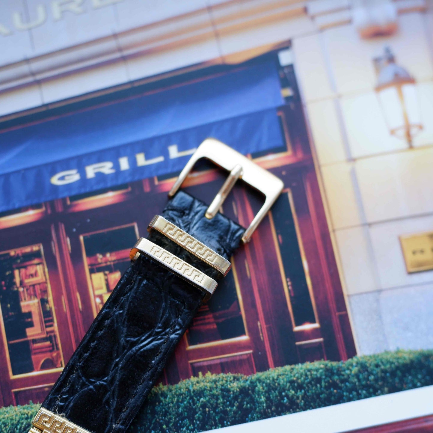 Vintage Gianni Versace Medusa Tank Watch 90s Gold Roman Dial Quartz