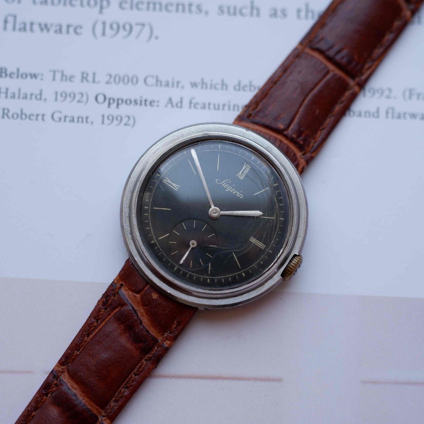 Vintage Siegerin Disco Volante Small Seconds Mechanical 30s Black Factory Roman Dial