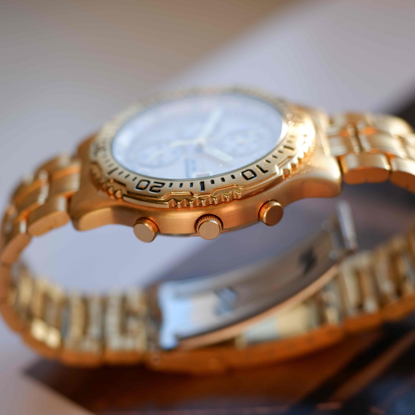 Vintage Citizen Chronograph WR100 80s Gold White Dial Quartz NOS