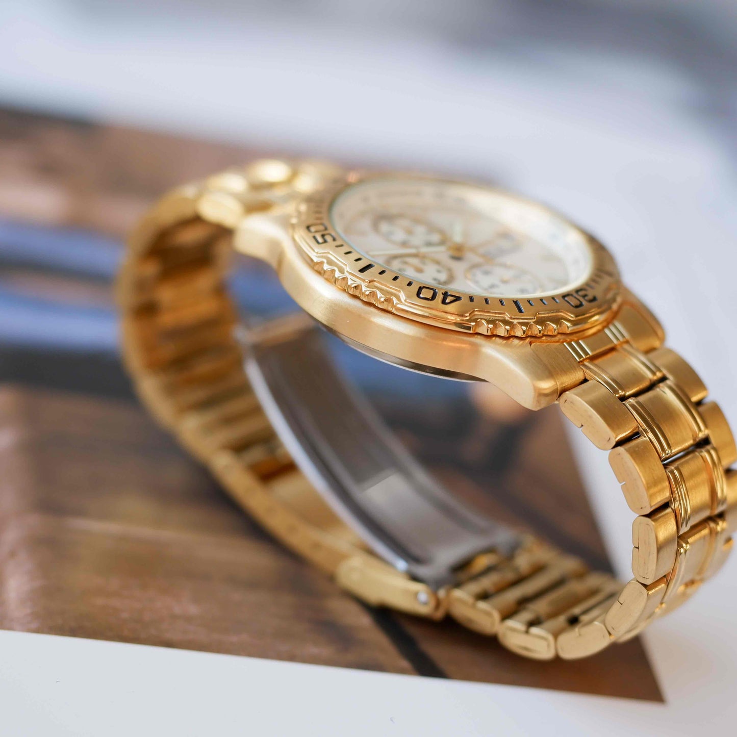 Vintage Citizen Chronograph WR100 80s Gold White Dial Quartz NOS