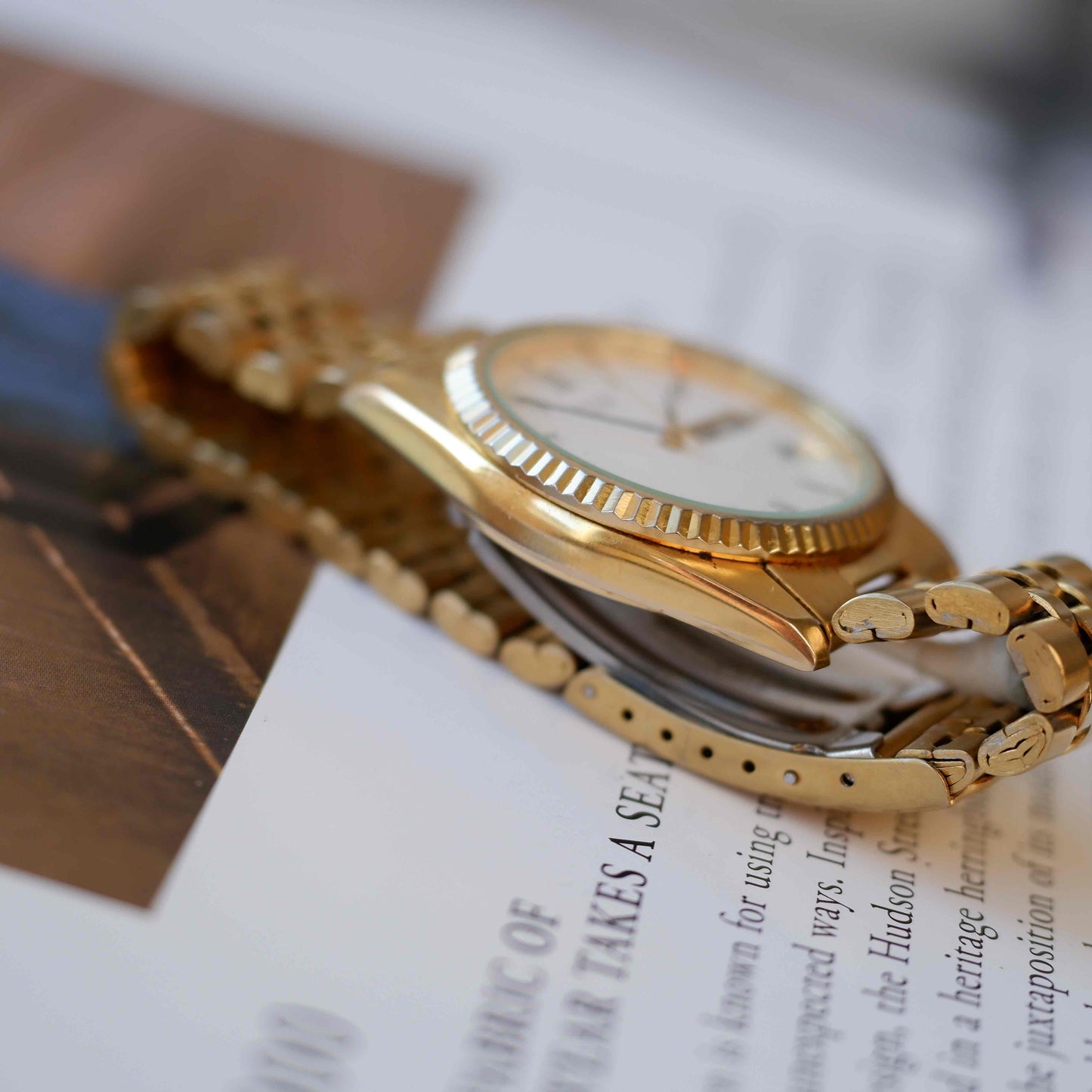 Vintage Citizen Day Date 80s Gold Roman Dial Jubilee Bracelet Quartz