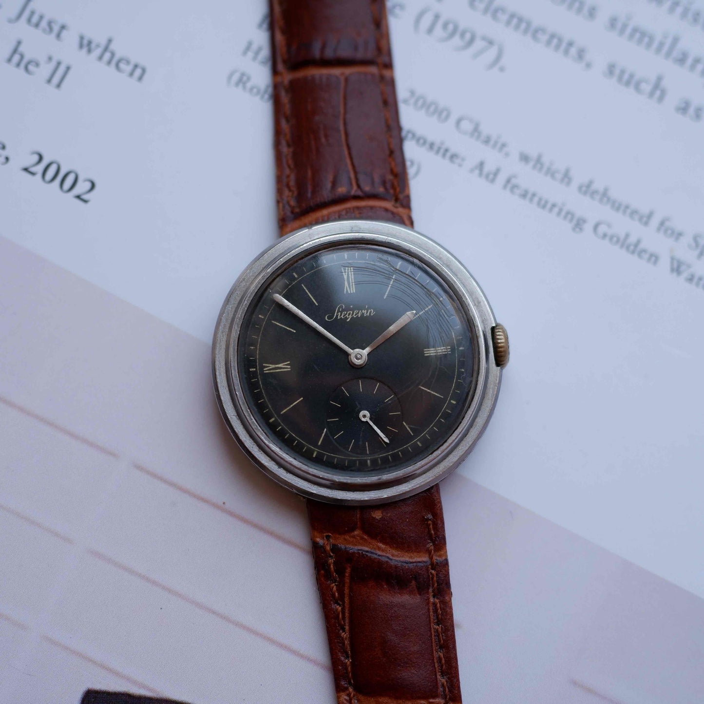Vintage Siegerin Disco Volante Small Seconds Mechanical 30s Black Factory Roman Dial
