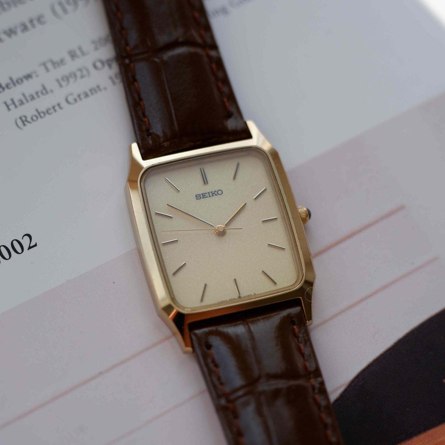 Vintage Seiko Tank 90s Gold Snowflake Dial Quartz