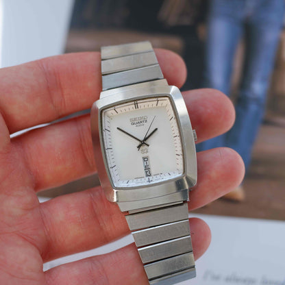 Vintage Seiko SQ 4004 Day-Date White Dial Integrated Bracelet 80s