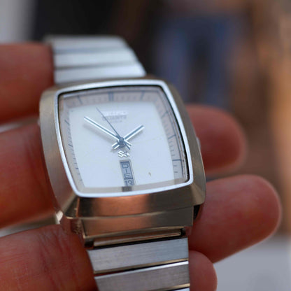Vintage Seiko SQ 4004 Day-Date White Dial Integrated Bracelet 80s