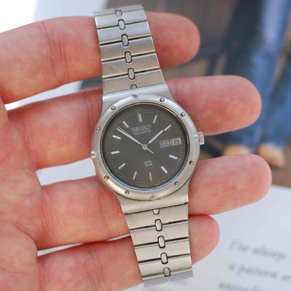 Vintage Seiko SQ Day-Date Gray Dial Integrated Bracelet 80s