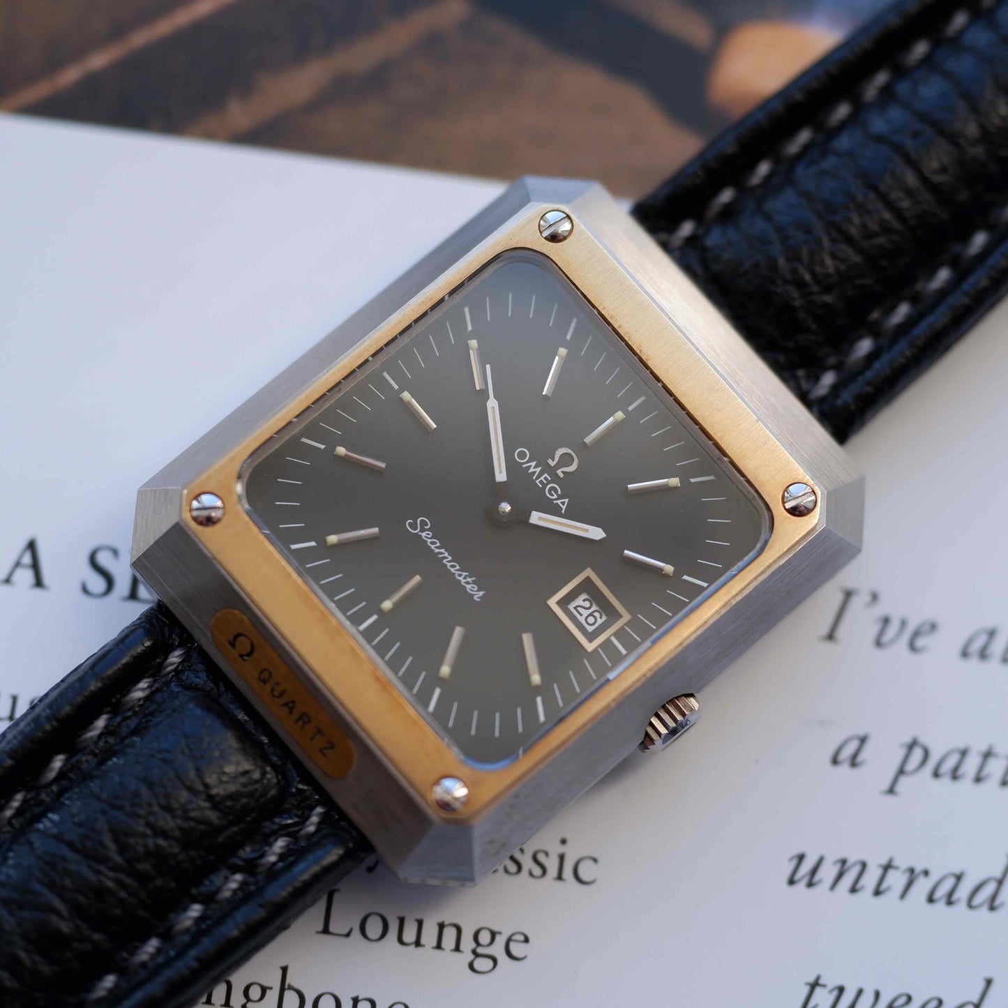 Vintage Omega Seamaster Mariner II 14k Gold Bezel Black Dial 70s Quartz – MINT