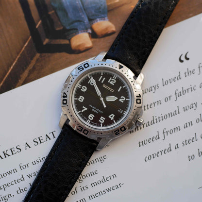 Vintage Seiko Diver Watch Date 80s Black Structured Dial Quartz