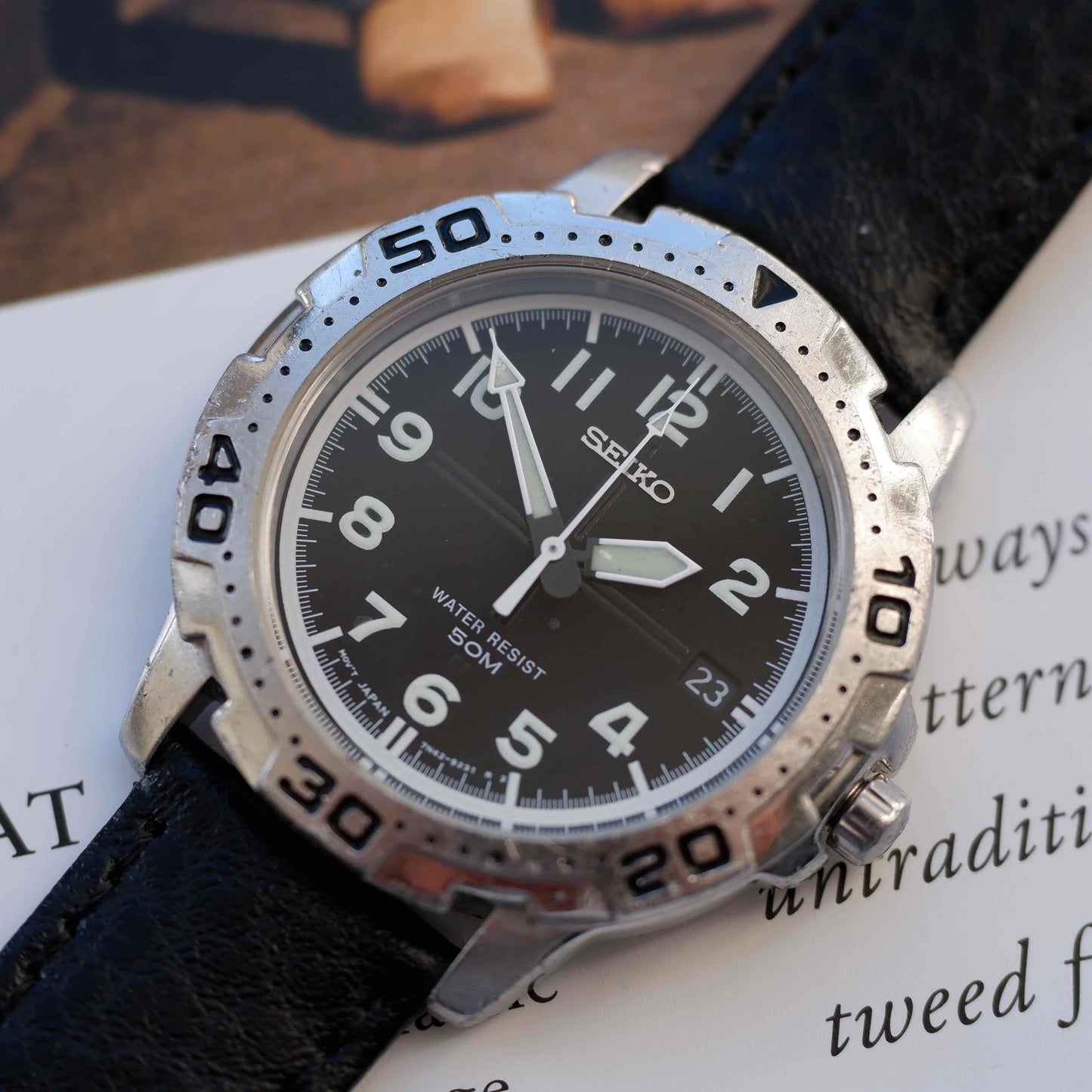 Vintage Seiko Diver Watch Date 80s Black Structured Dial Quartz