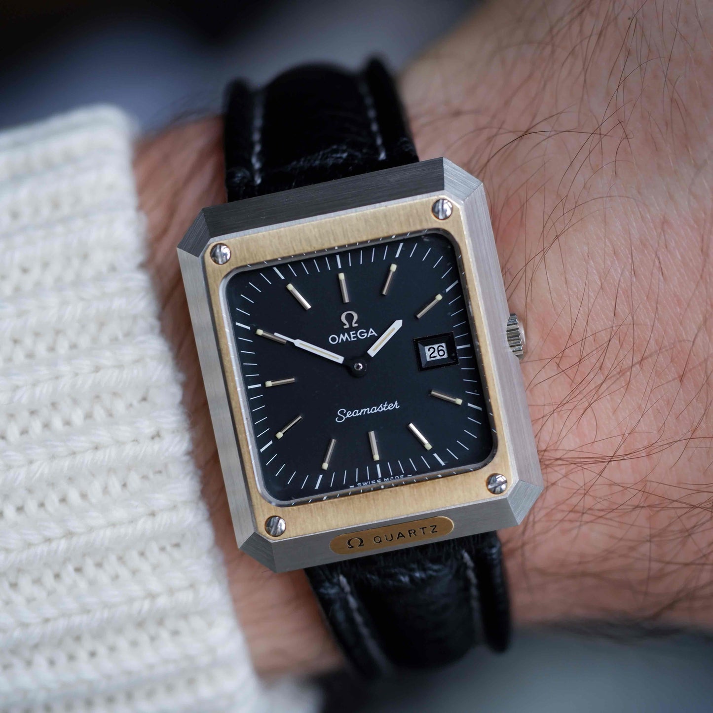 Vintage Omega Seamaster Mariner II 14k Gold Bezel Black Dial 70s Quartz – MINT