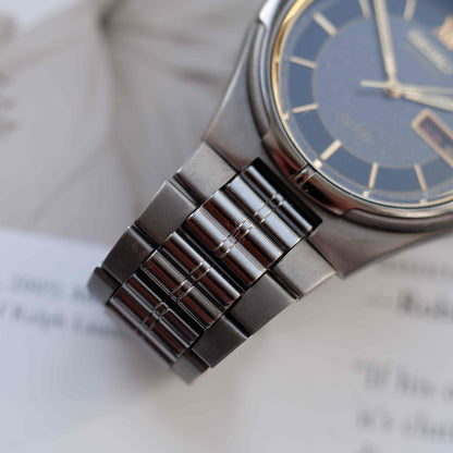 Vintage Seiko SQ100 Day-Date Black and Gold Frosted Dial 80s