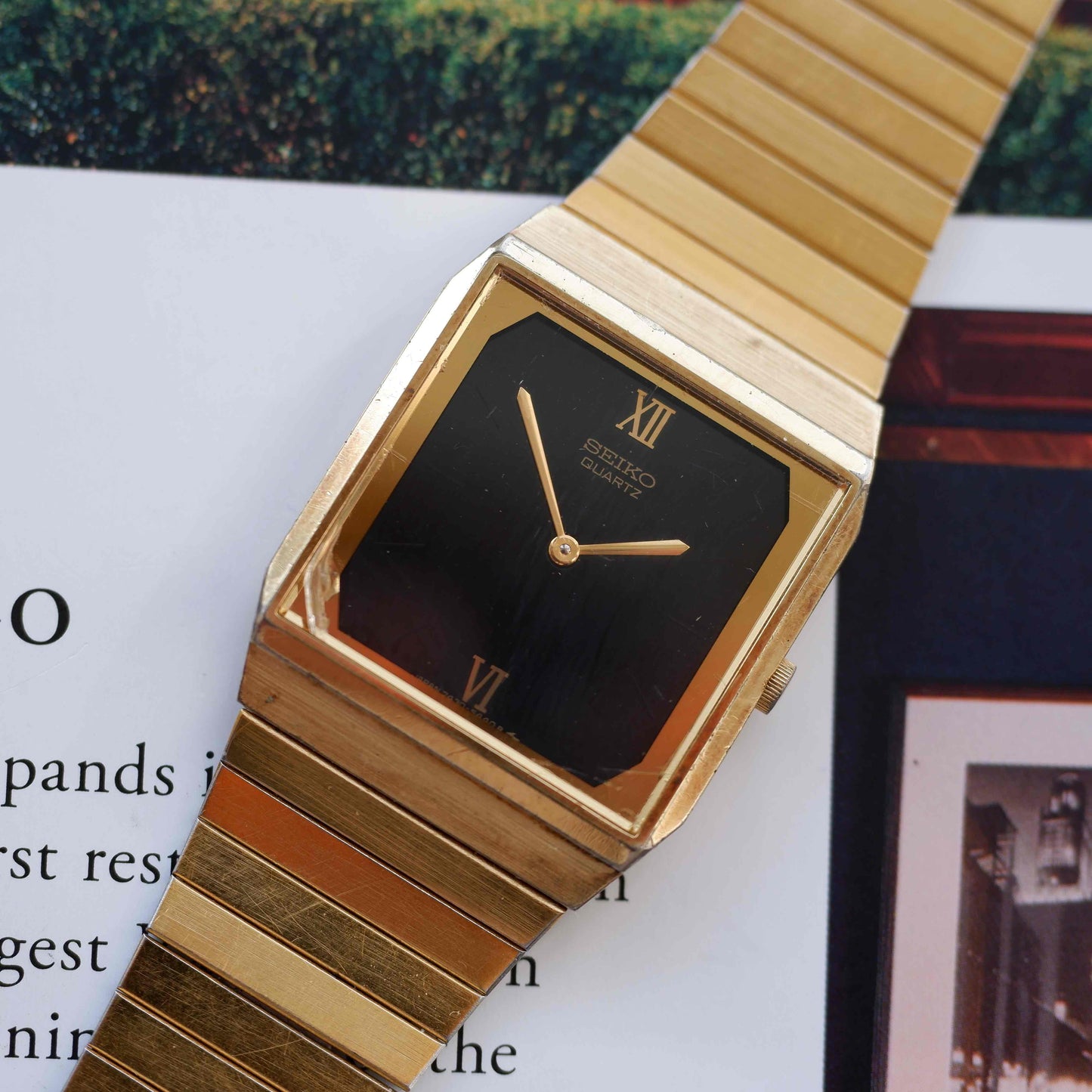 Vintage Seiko Tank Ultra Thin 80s Black Roman Dial Quartz