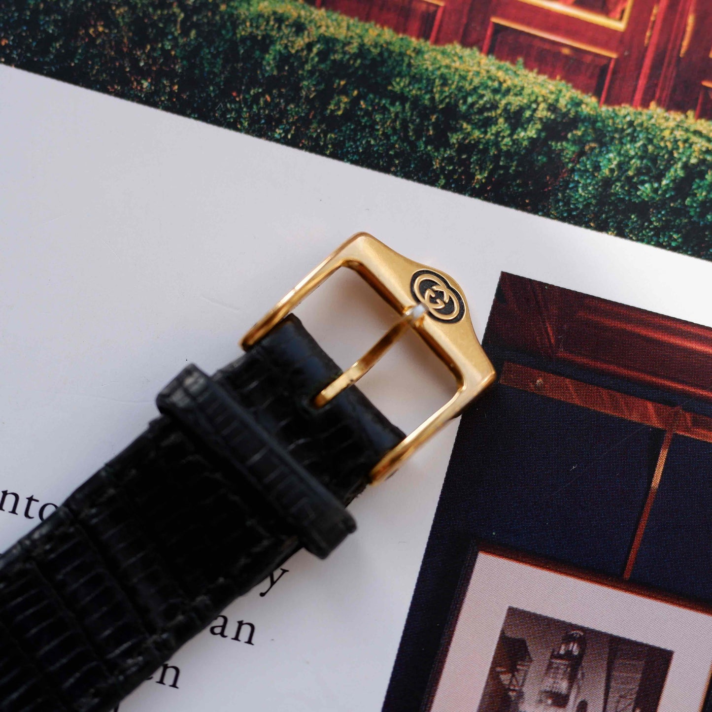 Vintage Gucci 3000.2.M Dress Watch 90s Gold Plated with Box