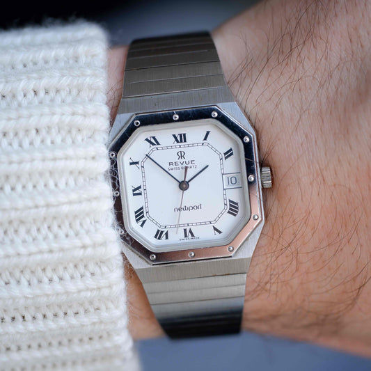 Vintage Revue Newport Date Quartz Black and from the 80s NOS