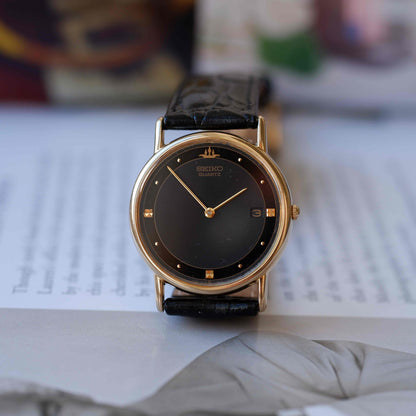 Vintage Seiko Crest 90s Gold Black Dial Quartz with Date