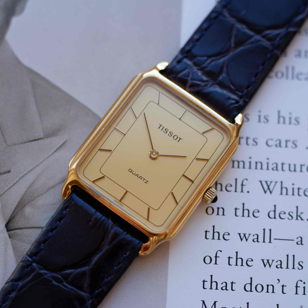 Vintage Tissot Tank 80s Gold Champagne Dial Swiss Quartz - Mint