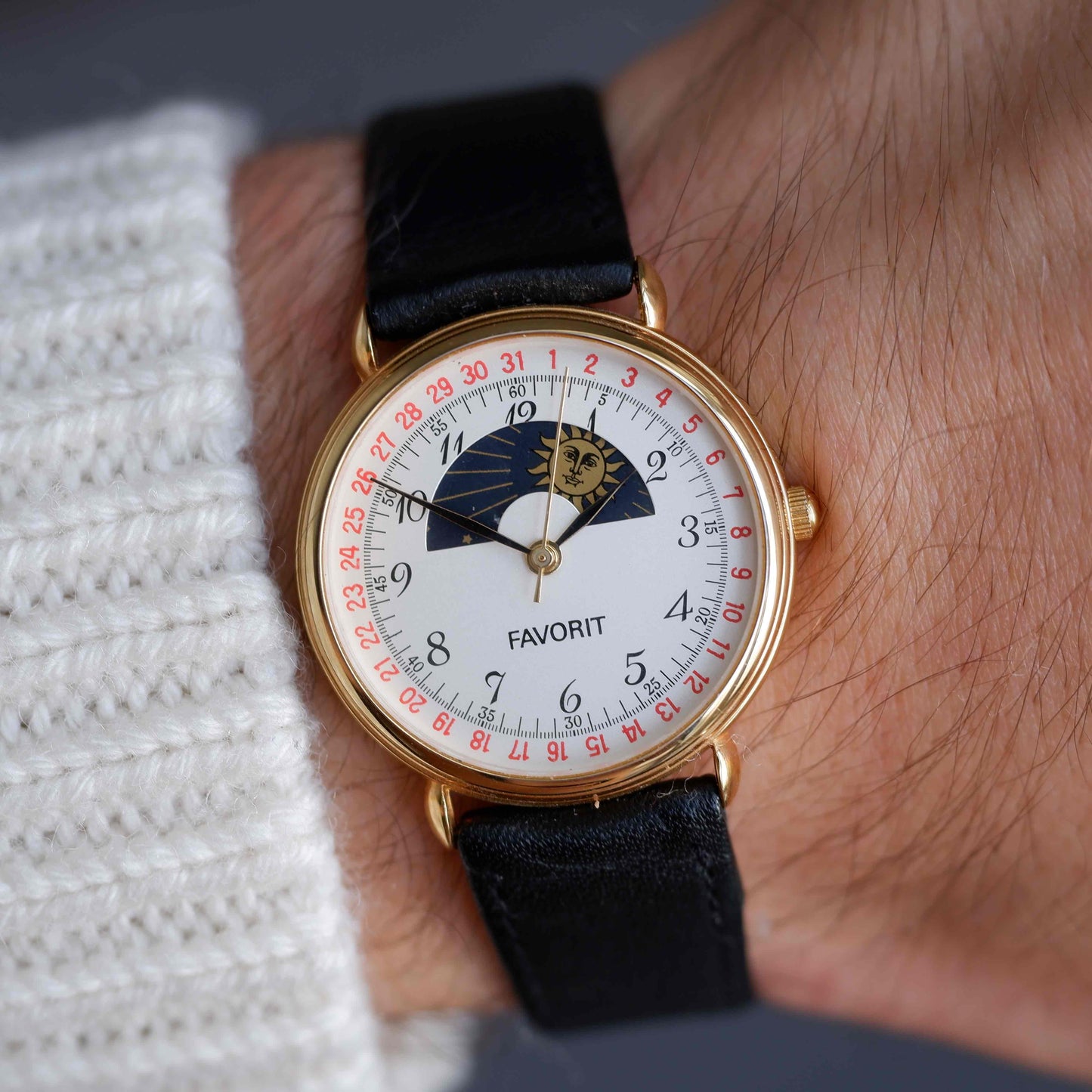 Vintage Favorit Sun & Moon Dress Watch 90s Gold Quartz Mint