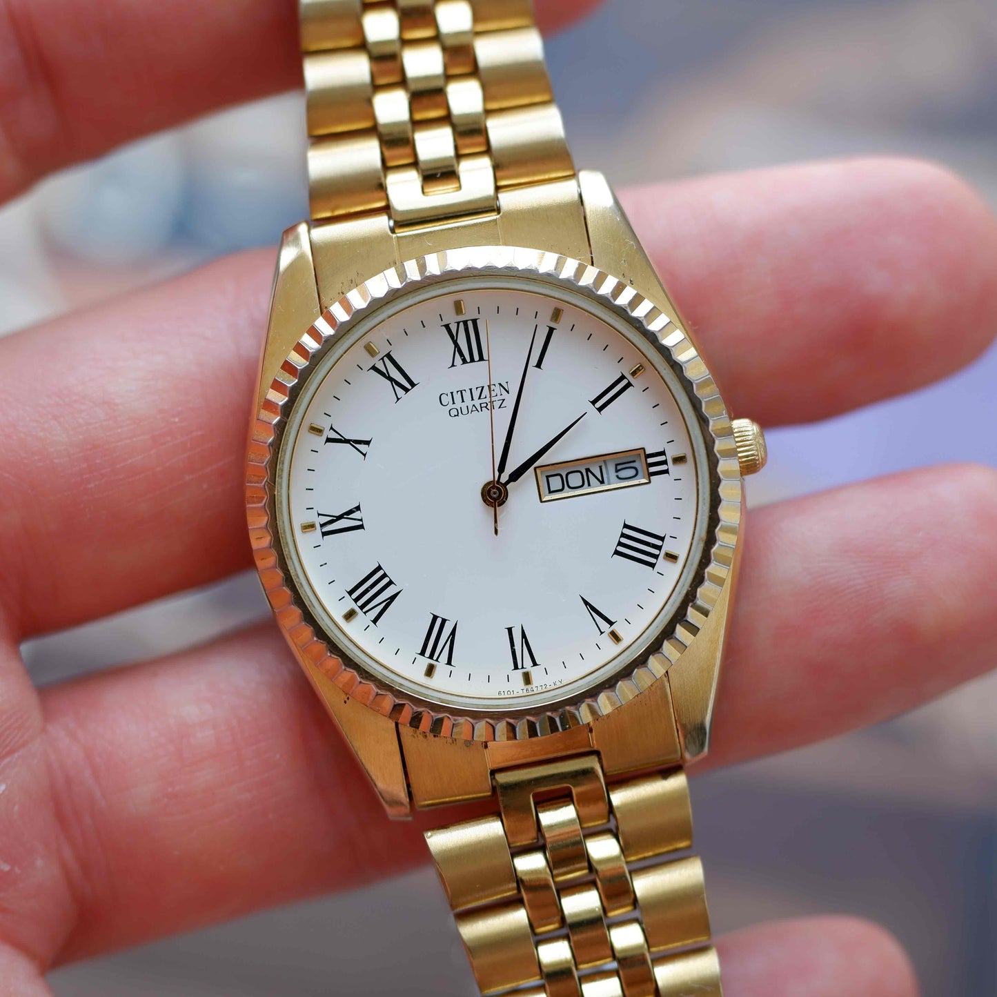Vintage Citizen Day Date 80s Gold Roman Dial Jubilee Bracelet Quartz