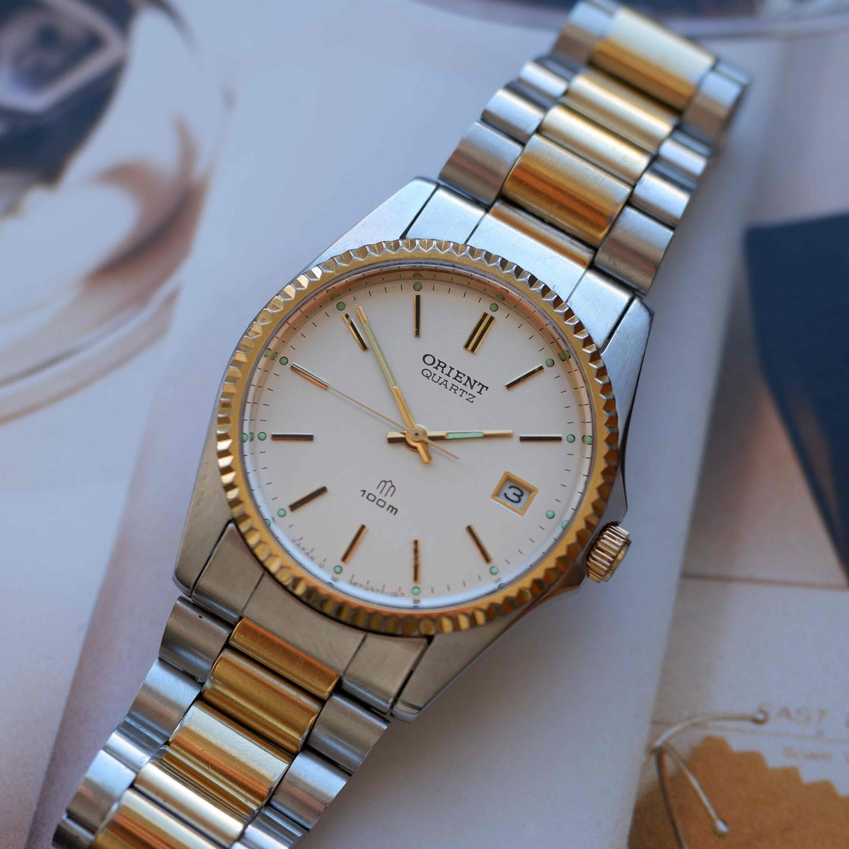 Vintage Orient Fluted Bezel Two-Tone 80s Brushed Silver Dial Quartz