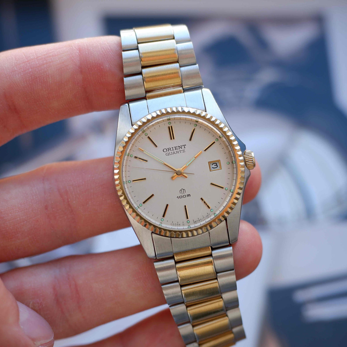 Vintage Orient Fluted Bezel Two-Tone 80s Brushed Silver Dial Quartz